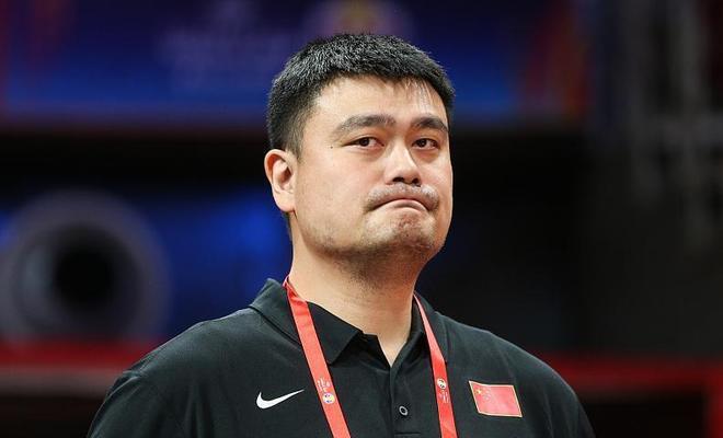陈宇昕事件再升温！解放军发声，遣返只是开始，背景调查才要命！
