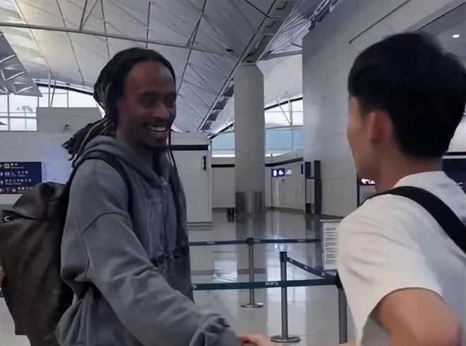 填报志愿没看清楚本部和分校,山东644分考生被厦大马来西亚分校录取,家长称费用太高无力承担,本人:只能复读