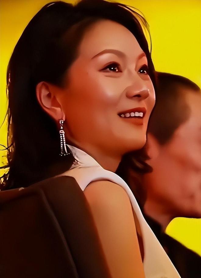 20场8球！11场3球！国足锋线人才井喷，“国足内马尔”欲追击王钰栋