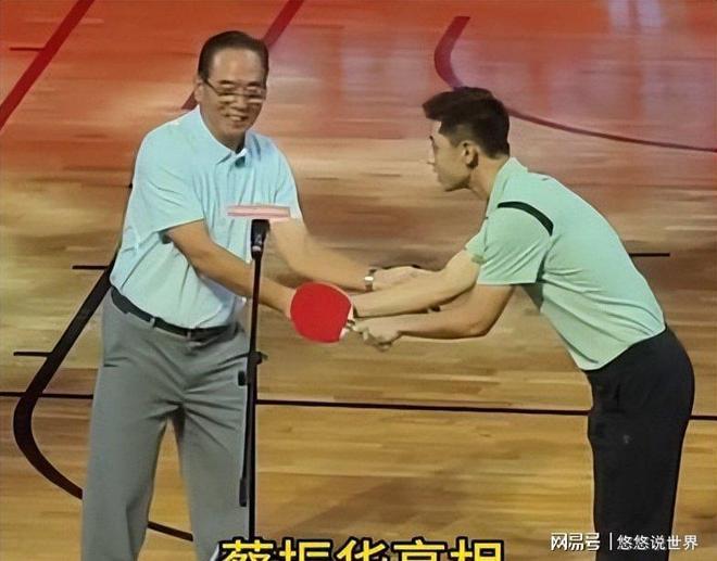 阿昺一哥位子现危机，野兔不敌黑马丢冠，美黑妹躺赢，小郑被看好