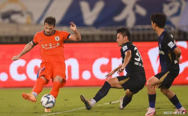 又来摘桃？本土少帅将接任中国U16主教练：首推黄博文！
