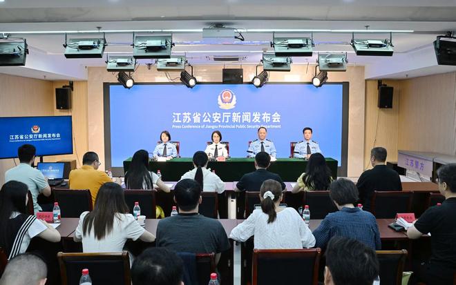 袁堂文：G4输球对我们来说也是解压，今晚就是放平心态去打